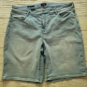 NYDJ SHORTS 18W